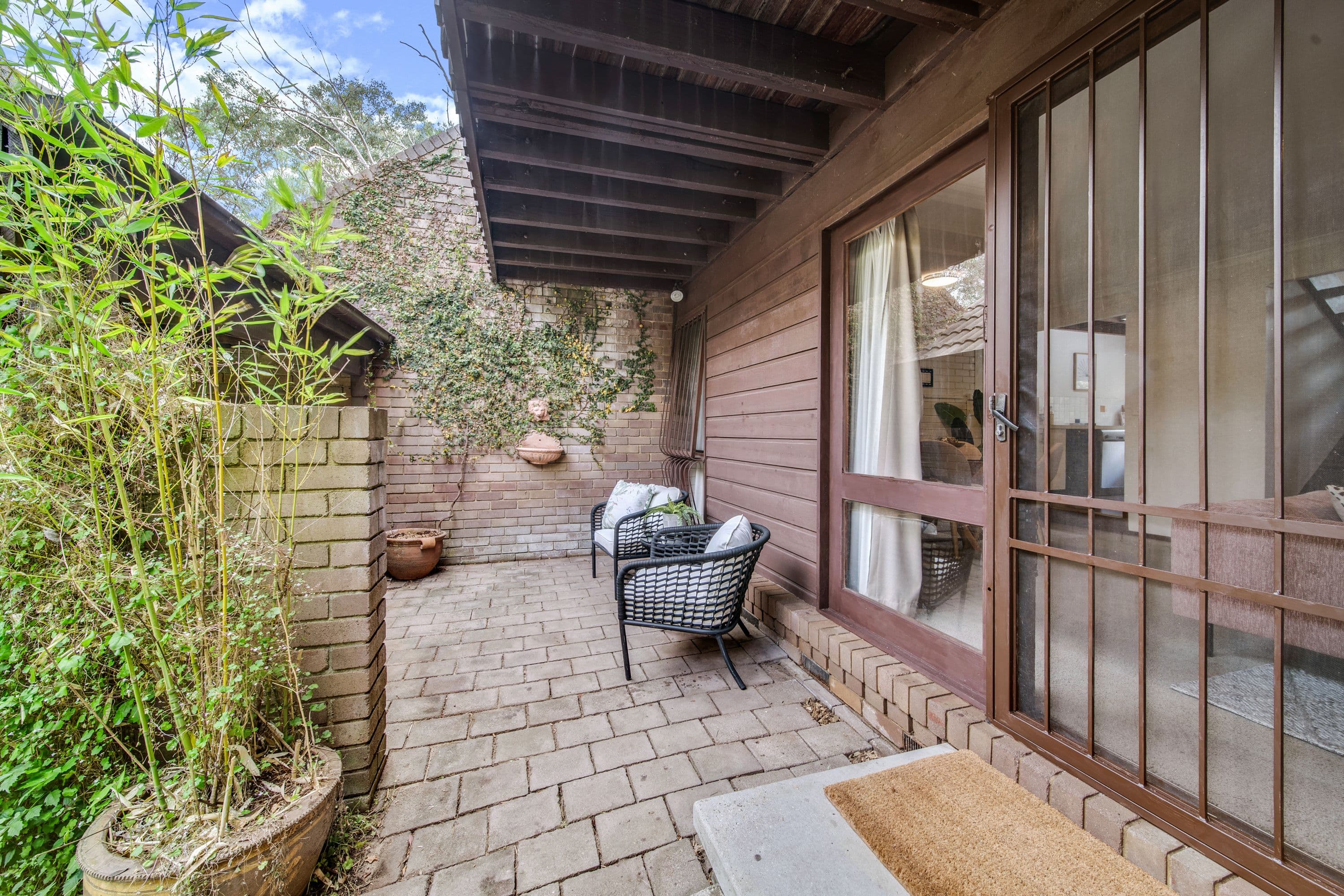 98 Wybalena Grove, Cook ACT 2614, Cook - Thumbnail 3