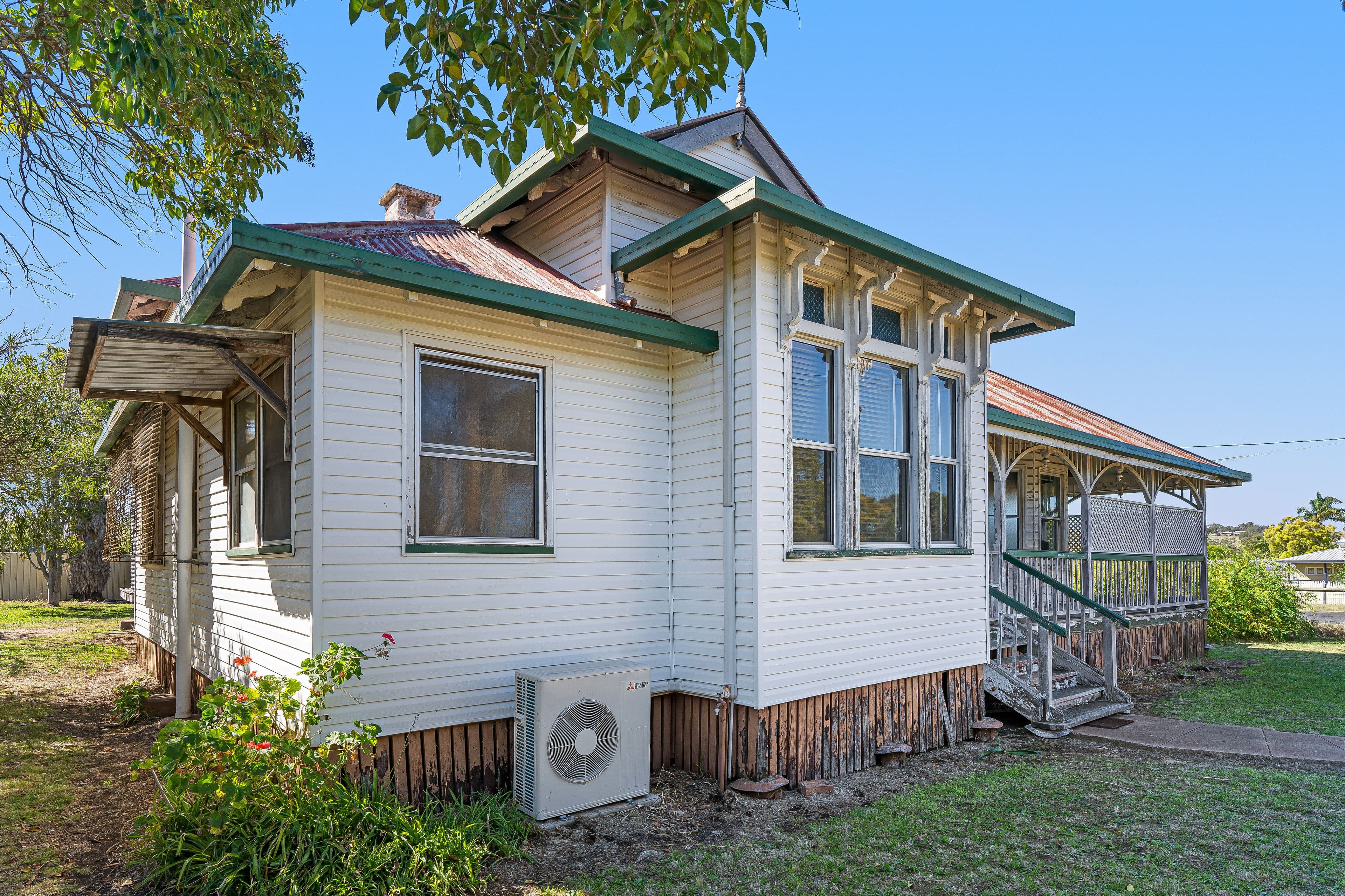 9 Weale Street, Pittsworth QLD 4356, Pittsworth - Thumbnail 2