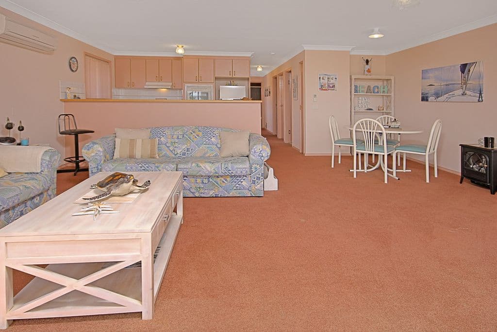212 Beach Road, Batehaven NSW 2536, Batehaven - Thumbnail 3