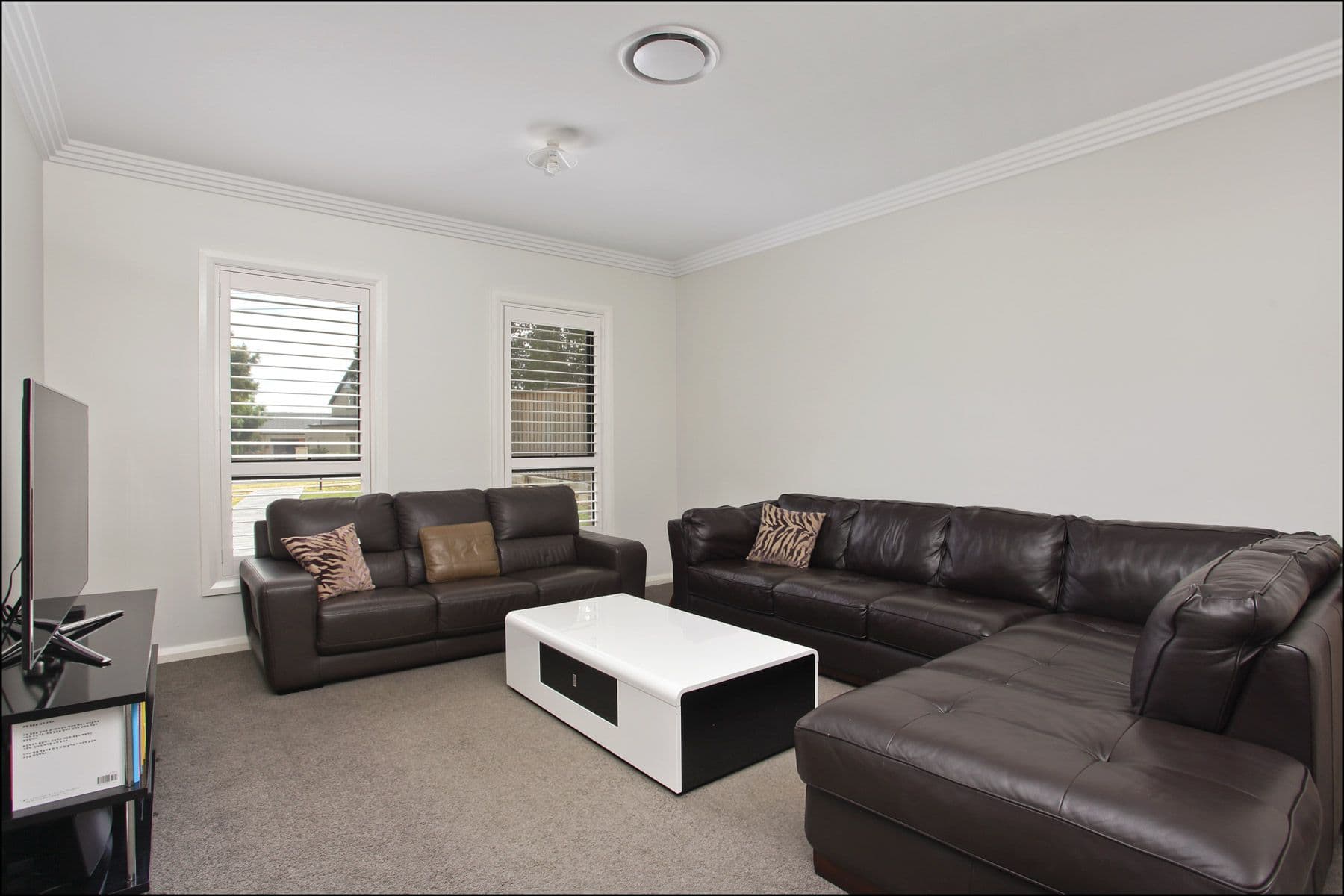 2 Tuckwell Road, Castle Hill NSW 2154, Castle Hill - Thumbnail 4