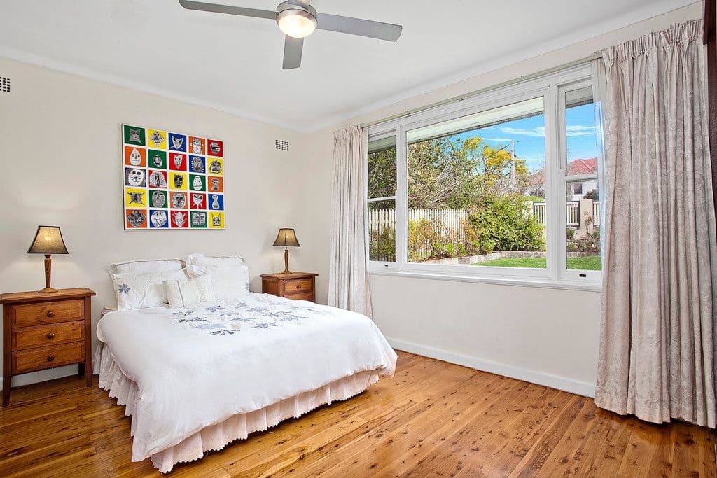 13 Victoria Avenue, Middle Cove - Thumbnail 8