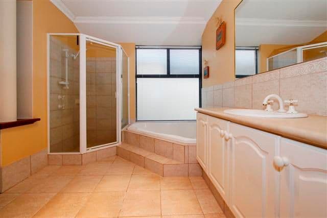 18 Burford Place, CANNING VALE WA 6155, Canning Vale - Thumbnail 6