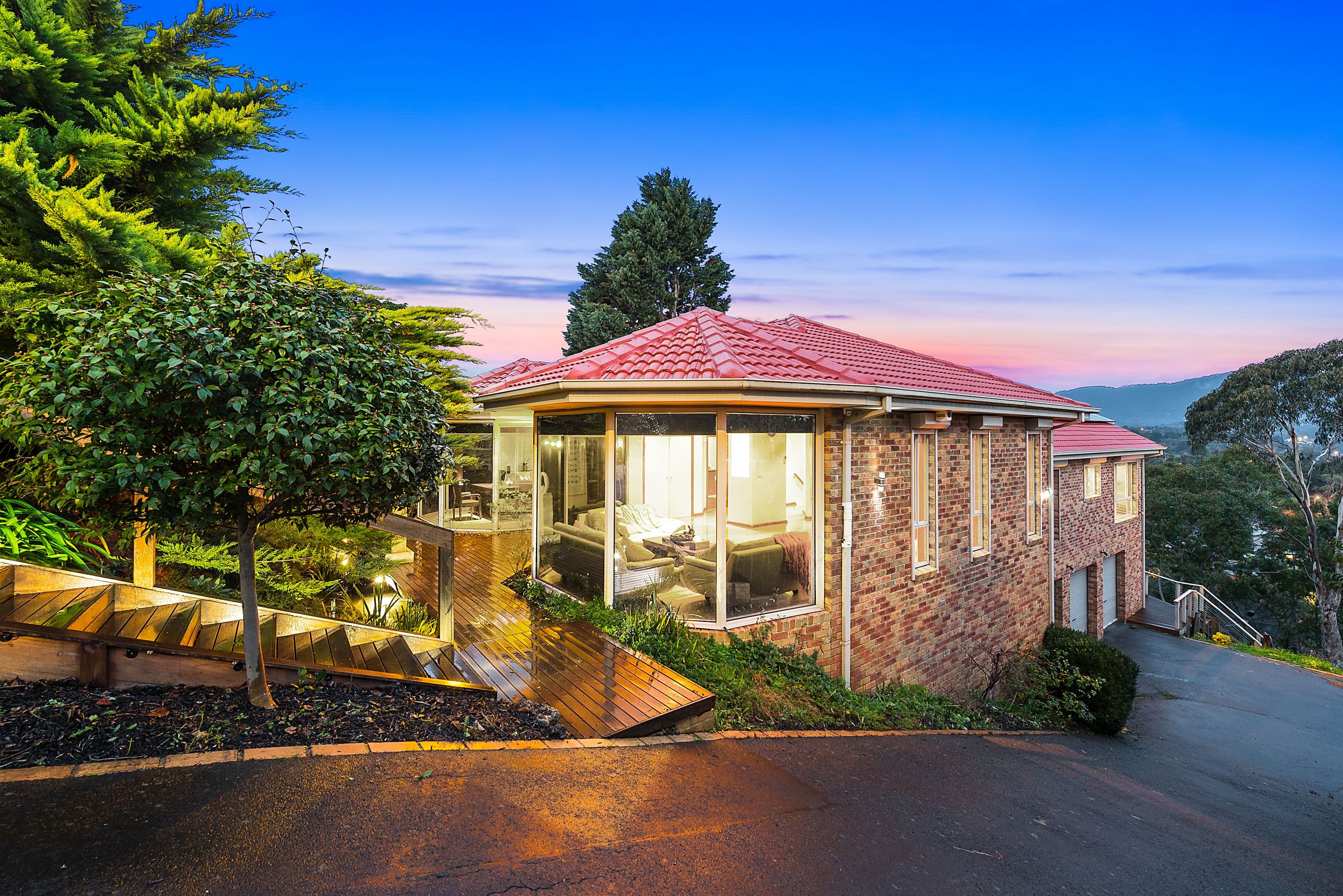 10 STRUAN Avenue, Mooroolbark VIC 3138, Mooroolbark - Image 1