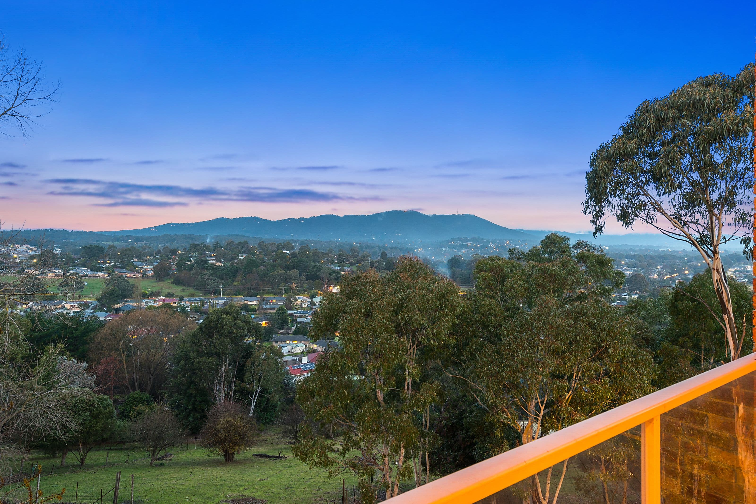 10 STRUAN Avenue, Mooroolbark VIC 3138, Mooroolbark - Thumbnail 4