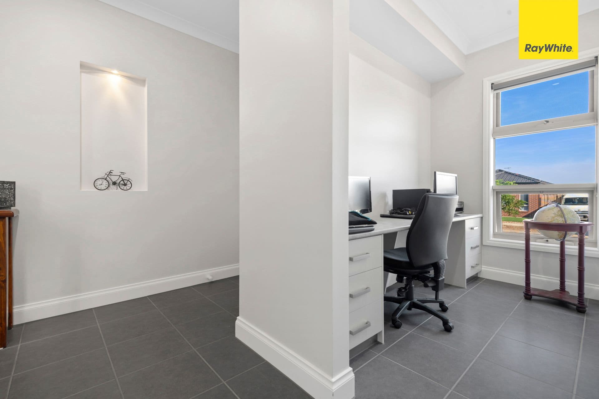 80 Oakpark Drive, HARKNESS VIC 3337, Harkness - Thumbnail 2