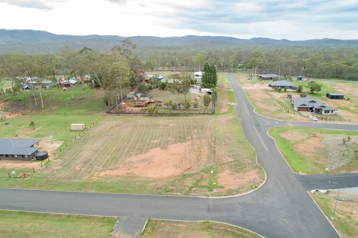 24 Thomsen Road, Burua QLD 4680, Burua - Thumbnail 3