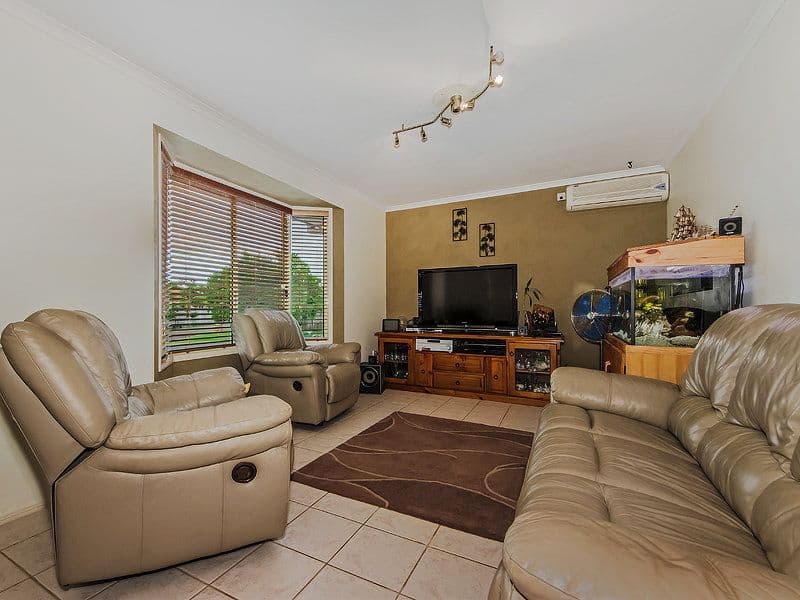 9 Lomandra Court, Oxenford QLD 4210, Oxenford - Thumbnail 4