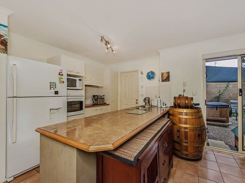 9 Lomandra Court, Oxenford QLD 4210, Oxenford - Thumbnail 7