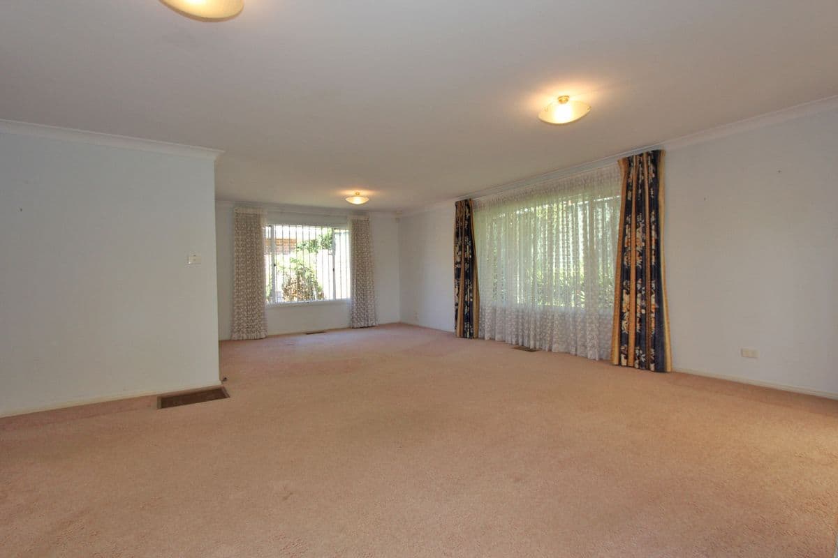 6 St Andrews Close, Green Point NSW 2251, Green Point - Thumbnail 3