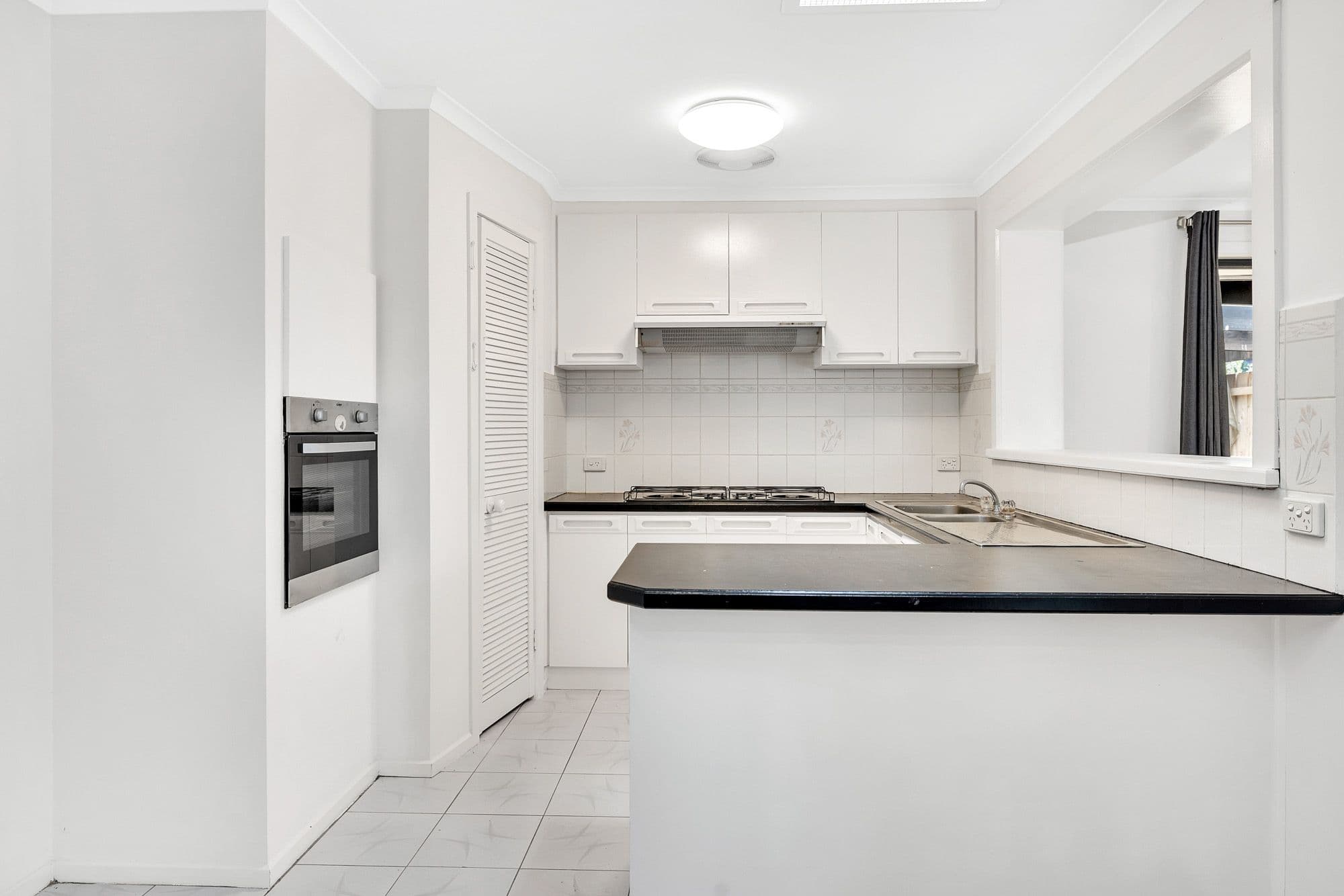 31 Colorado Court, Werribee VIC 3030, Werribee - Thumbnail 2