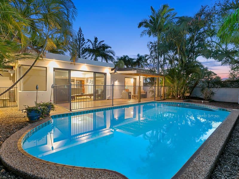 33 Coogeen Street, Sorrento QLD 4217, Sorrento - Thumbnail 3