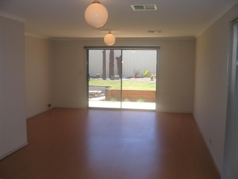 104 Wentworth Parade, HINDMARSH ISLAND SA 5214, Hindmarsh Island - Thumbnail 3