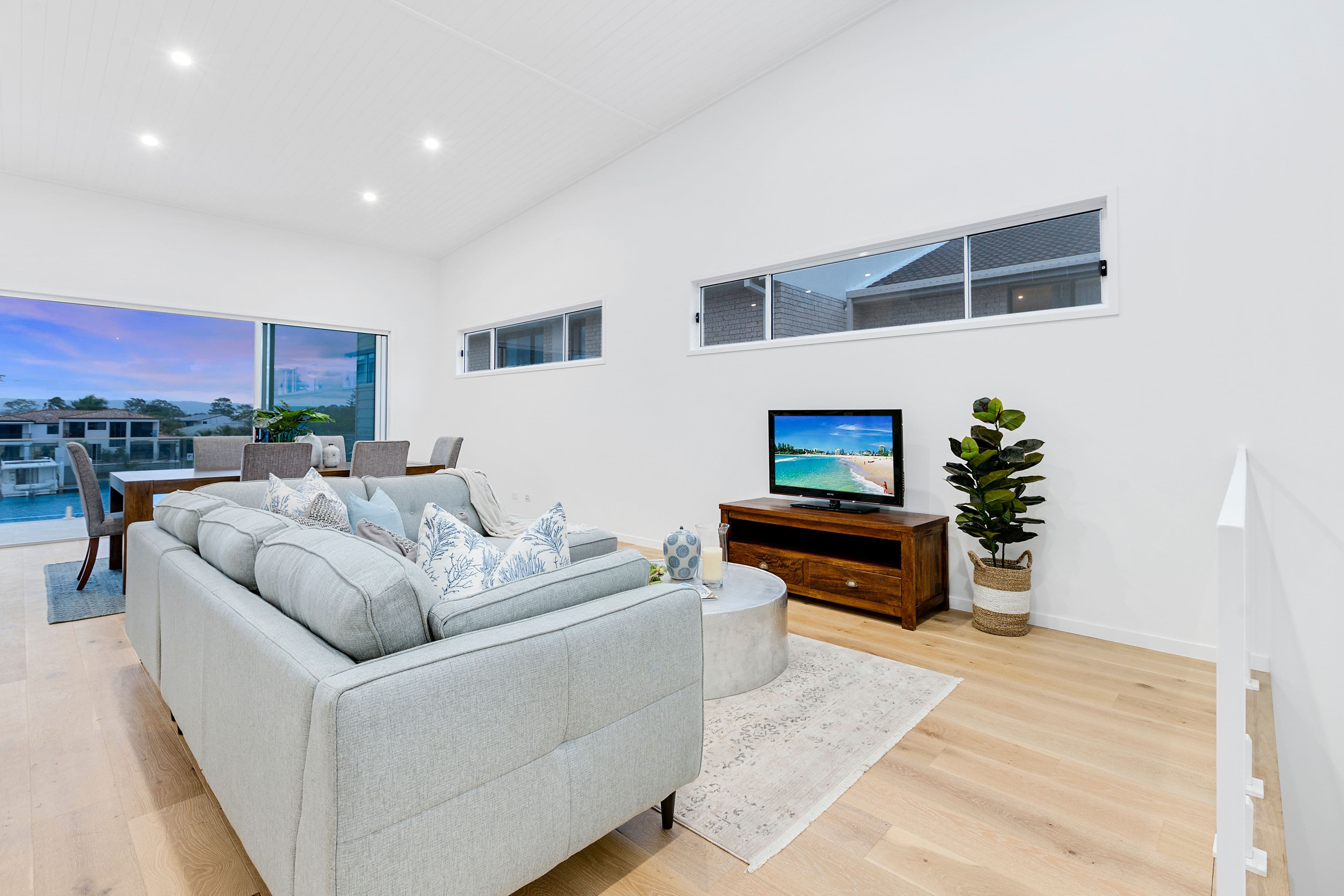 16 Back Street, Biggera Waters QLD 4216, Biggera Waters - Thumbnail 4