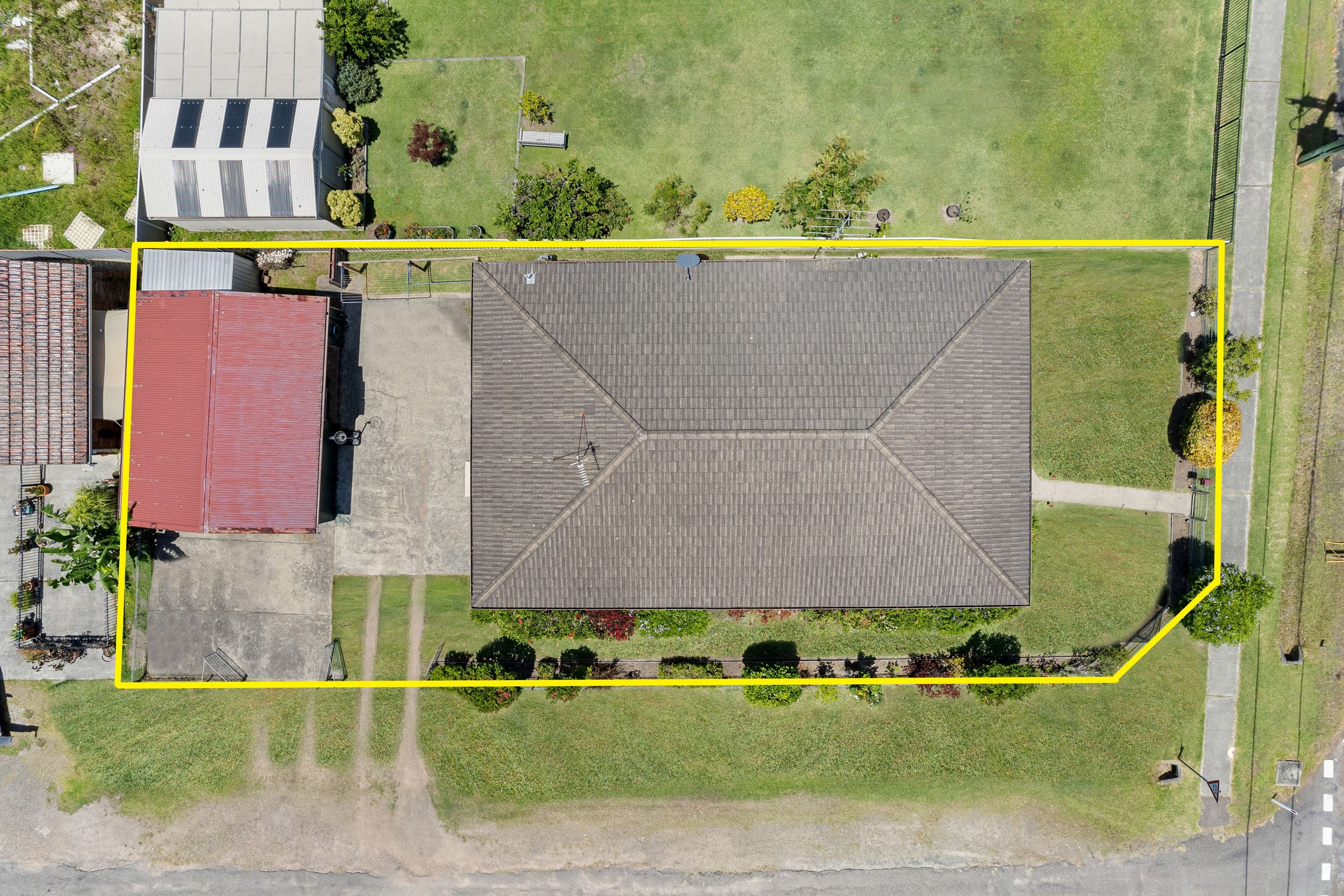 28 Vales Road, Mannering Park NSW 2259, Mannering Park - Thumbnail 3