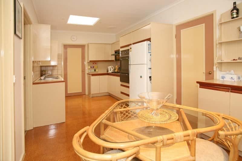 91 King Arthur Drive, GLEN WAVERLEY VIC 3150, Glen Waverley - Thumbnail 4