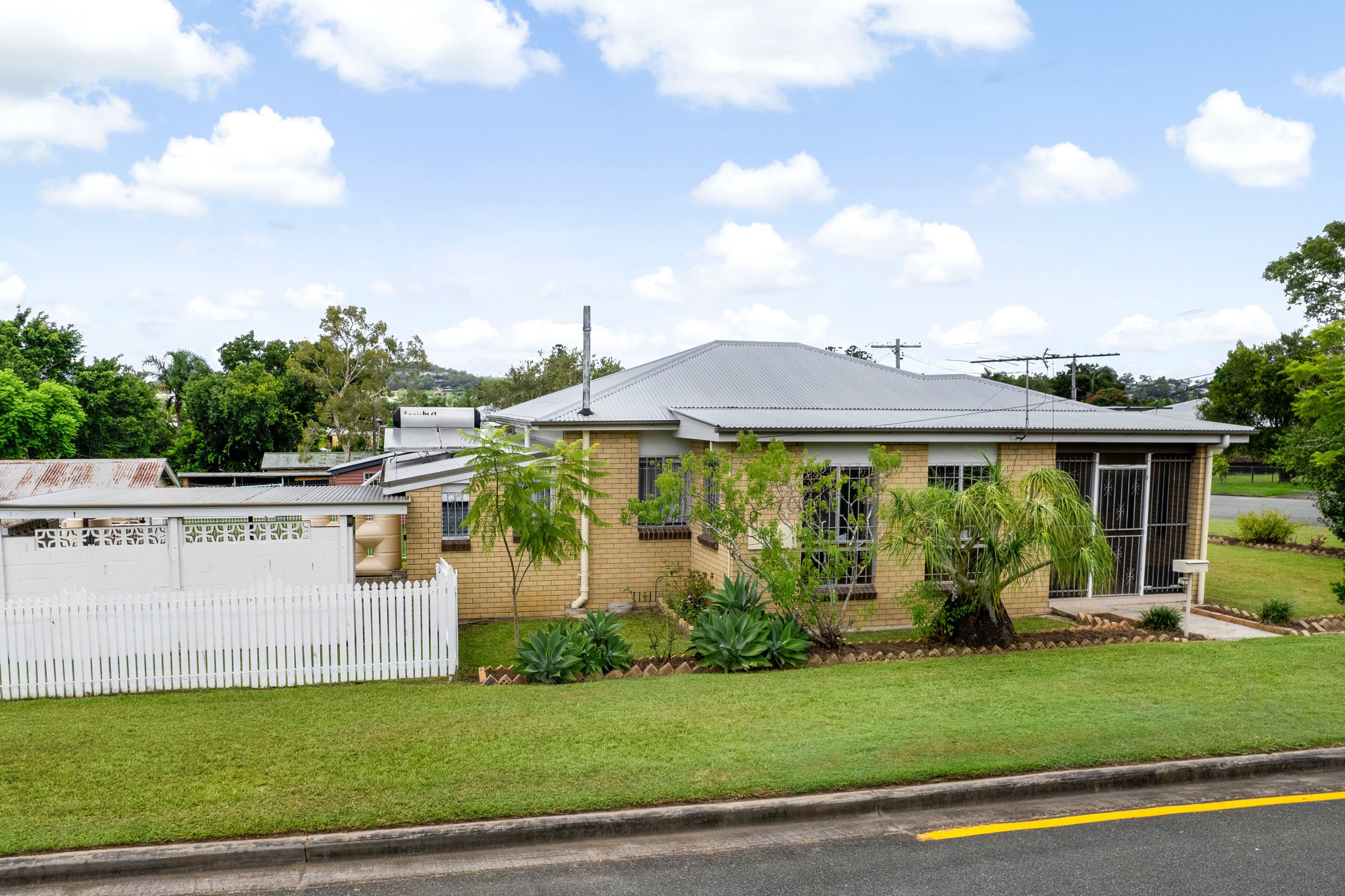 2 Lehville Street, Beenleigh QLD 4207, Beenleigh - Thumbnail 2