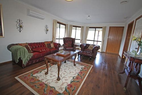 1 Forbes Creek Road, HOSKINSTOWN NSW 2621, Hoskinstown - Thumbnail 6