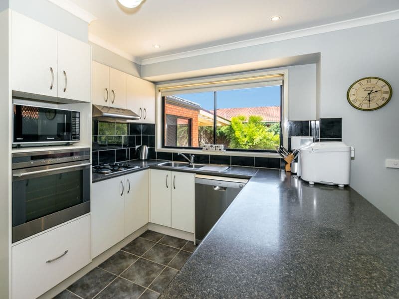 21 Princeton Avenue, Melton West VIC 3337, Melton West - Thumbnail 2