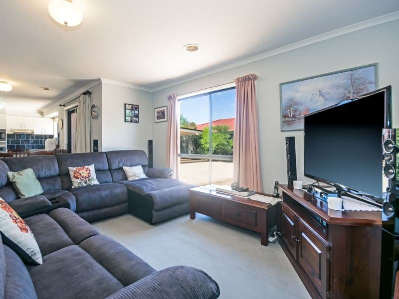21 Princeton Avenue, Melton West VIC 3337, Melton West - Thumbnail 6