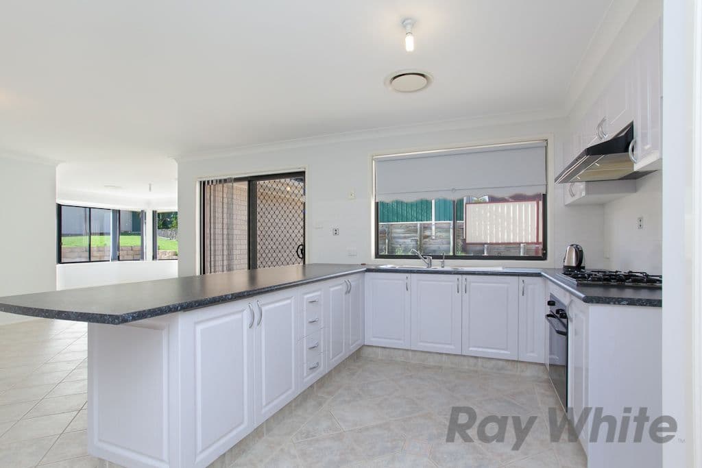 19 Toucan Close, CAMERON PARK NSW 2285, Cameron Park - Thumbnail 2