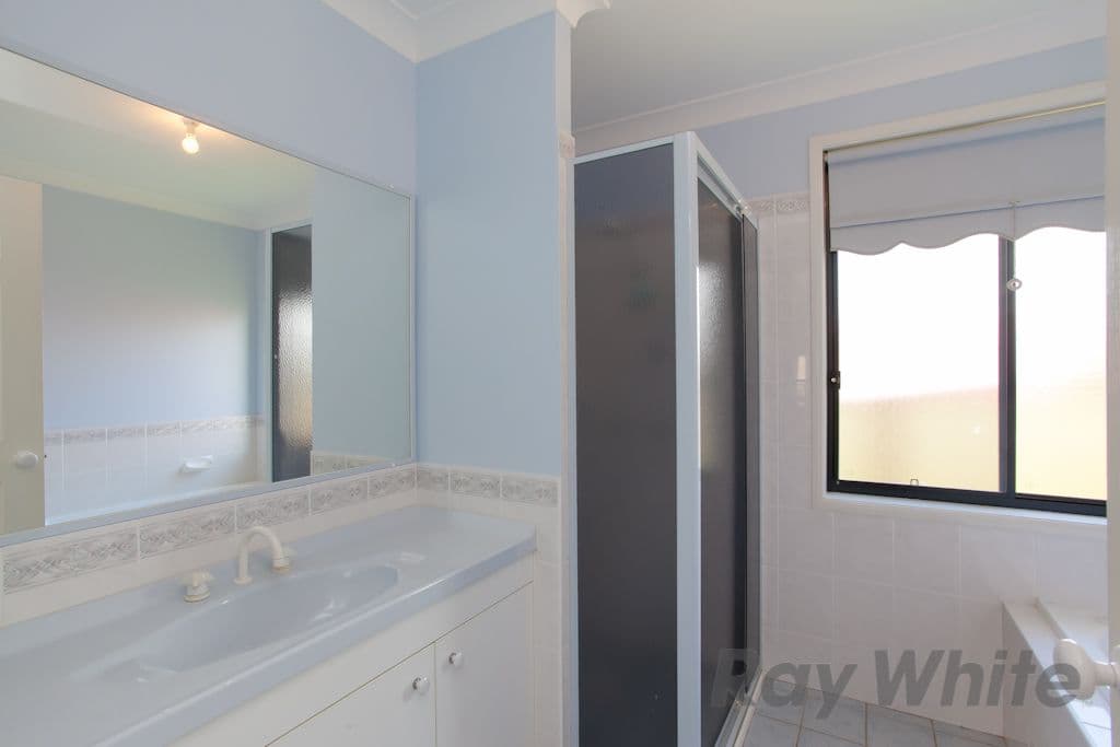 19 Toucan Close, CAMERON PARK NSW 2285, Cameron Park - Thumbnail 4