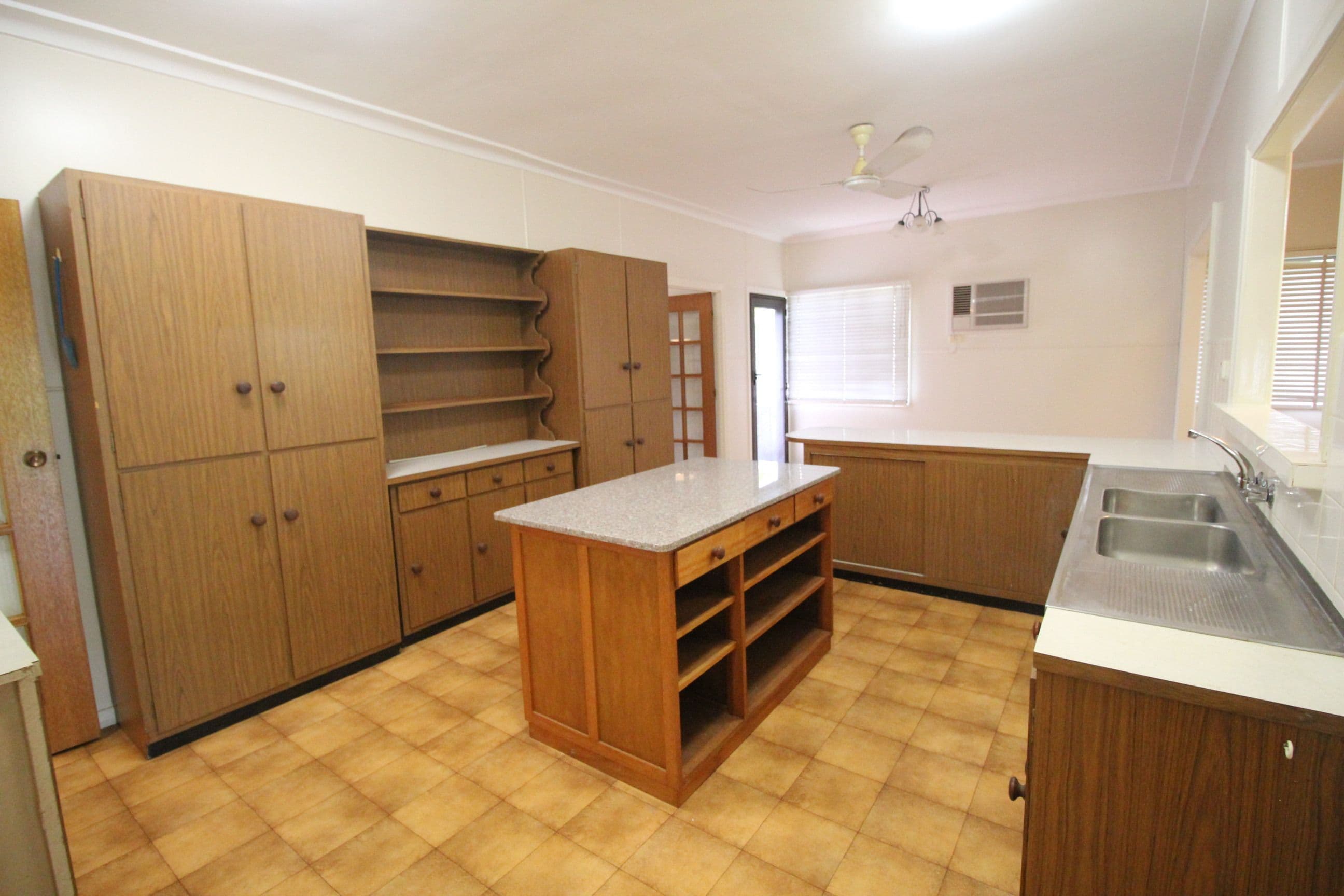 21 Gort Street, Ingham QLD 4850, Ingham - Thumbnail 4
