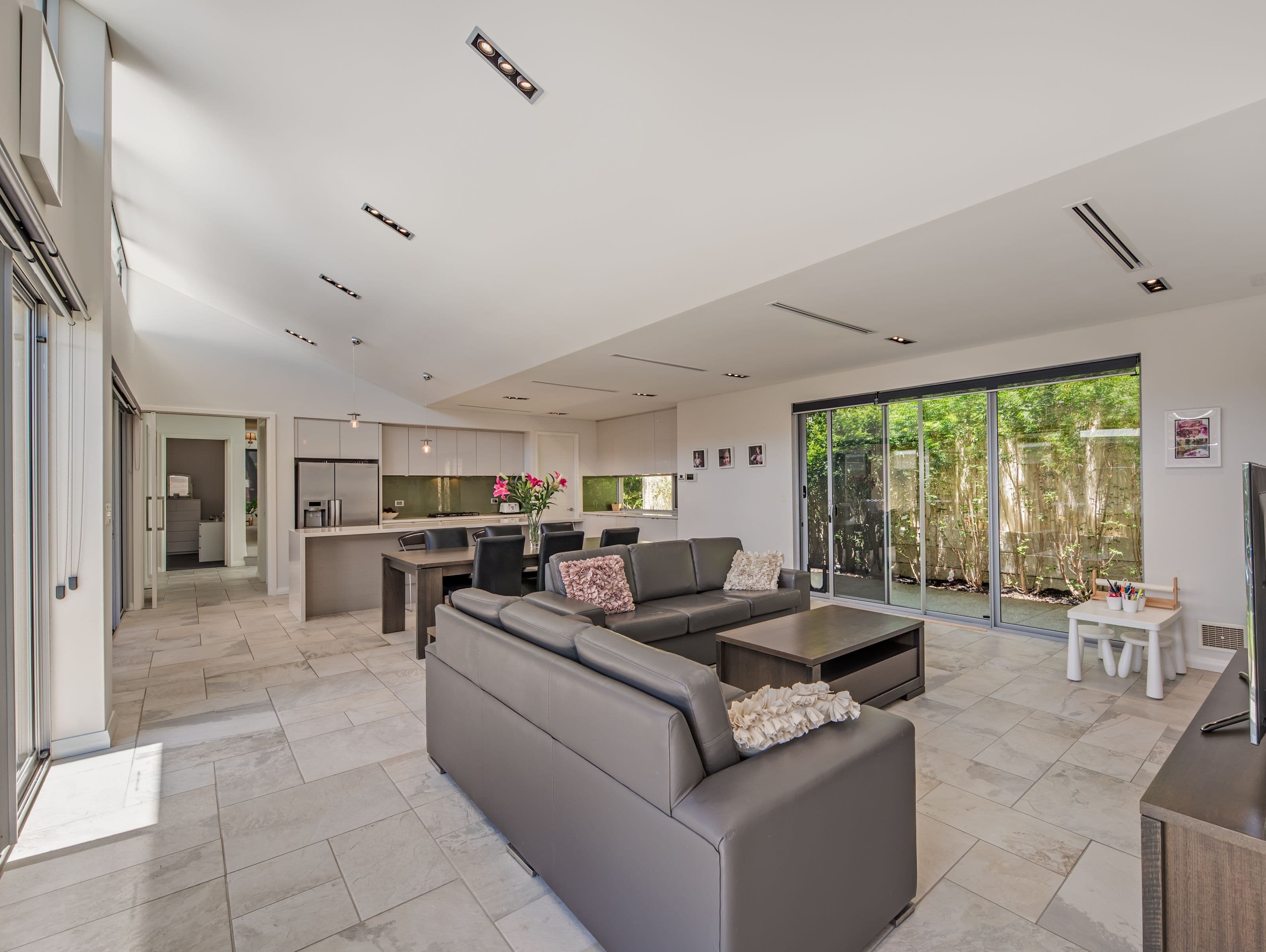 85 Pangbourne Street, Wembley WA 6014, Wembley - Thumbnail 3