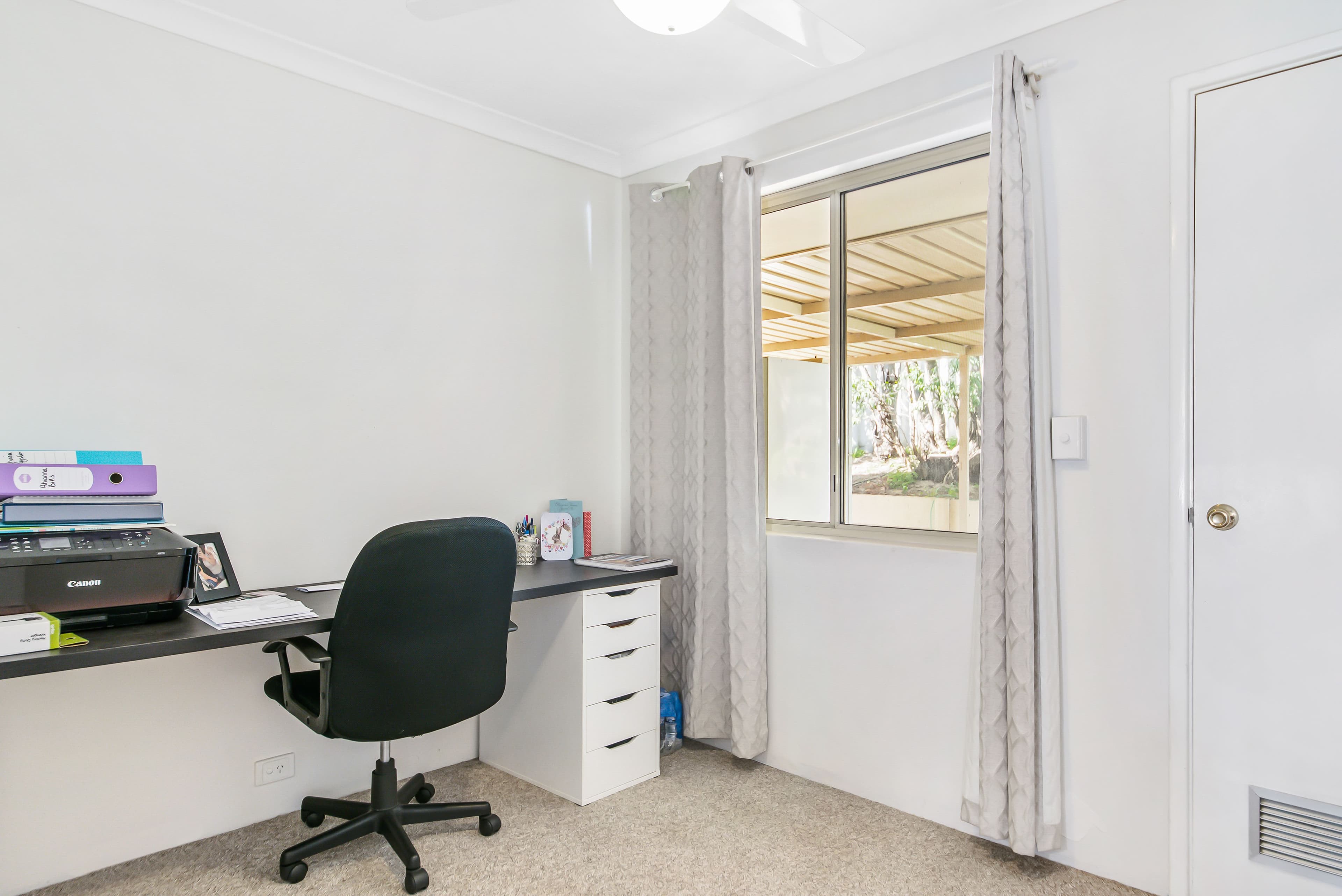 6 Birch Way, Australind WA 6233, Australind - Thumbnail 8