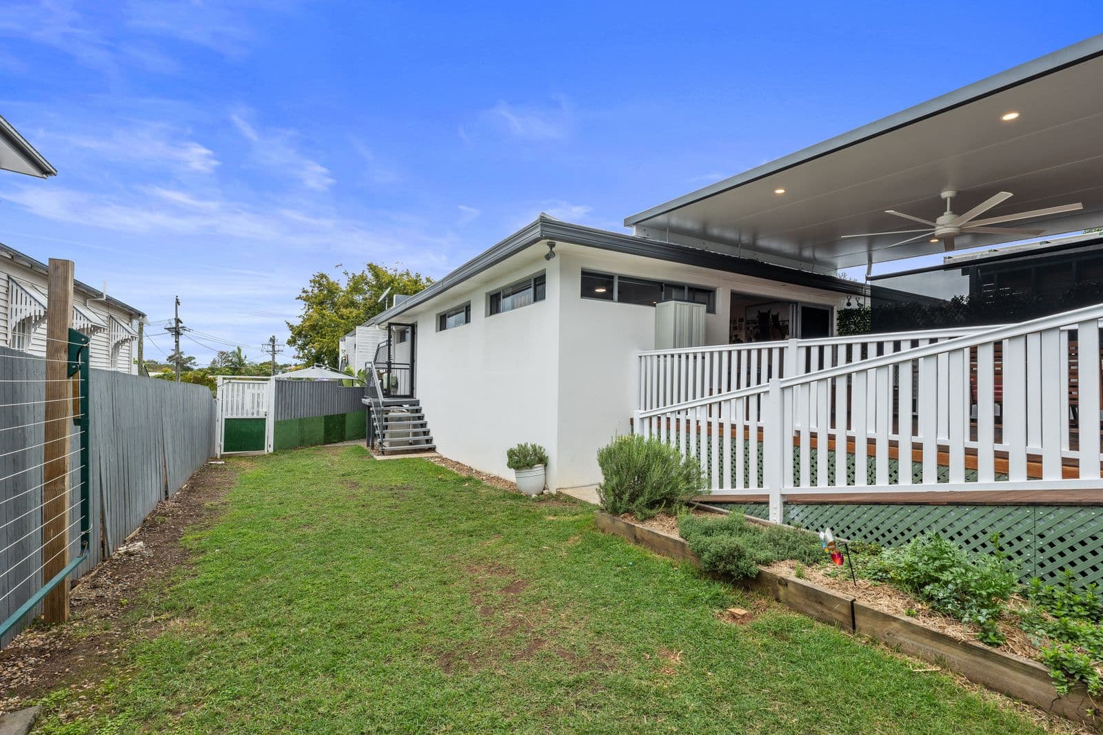 11 Wren Close, Kew, Kew - Thumbnail 3