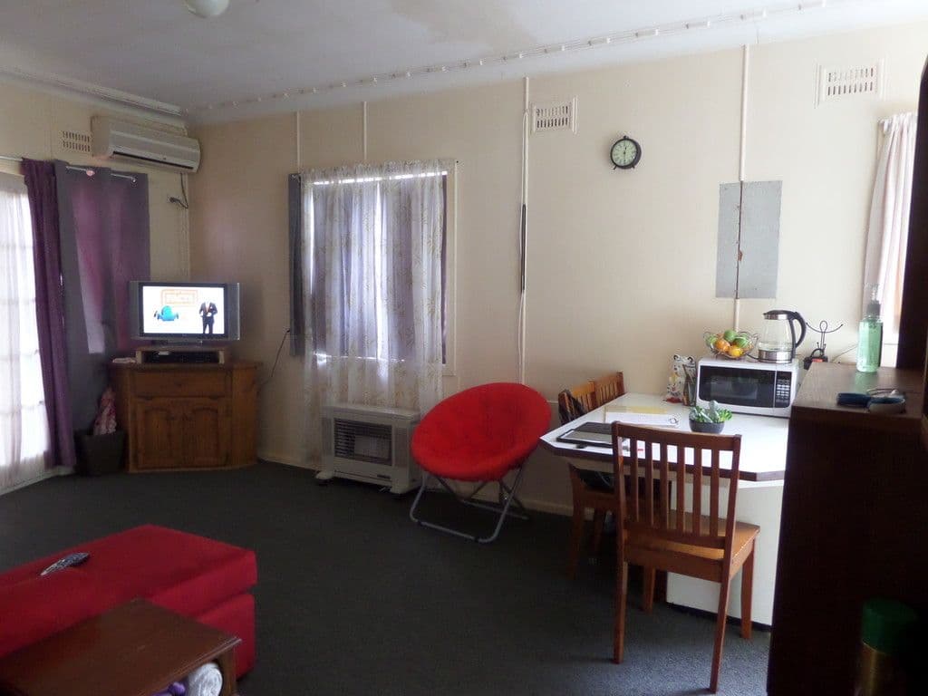 77 Ford Street, Ganmain NSW 2702, Ganmain - Thumbnail 3
