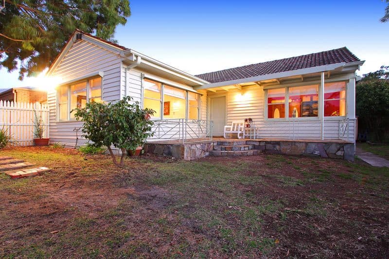 10 Bayview Road, MORNINGTON VIC 3931, Mornington - Image 1