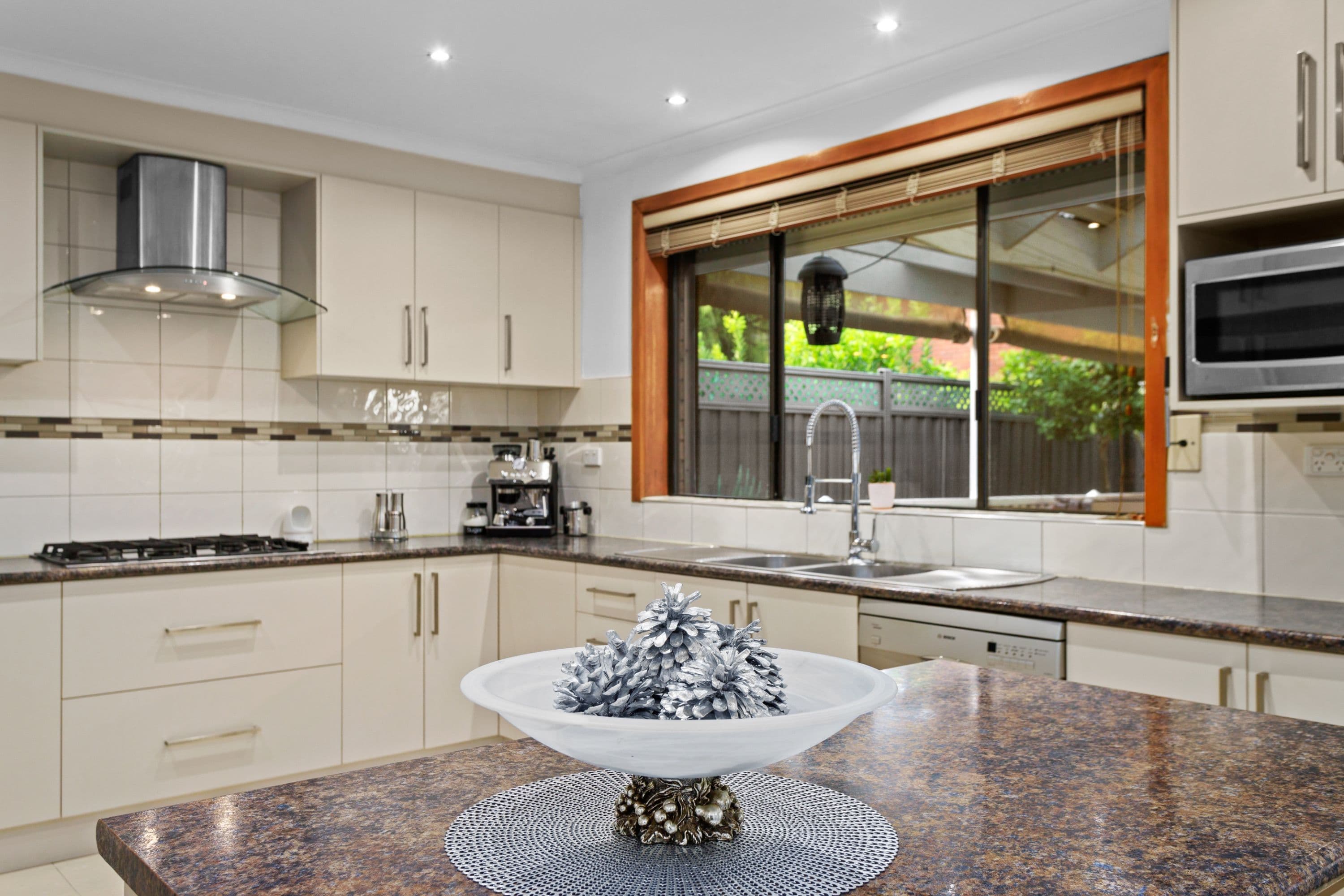 27 Timmins Court, Mill Park VIC 3082, Mill Park - Thumbnail 3