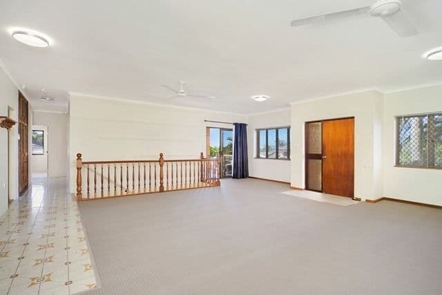 13 Bayview Street, BAYVIEW HEIGHTS QLD 4868, Bayview Heights - Thumbnail 2