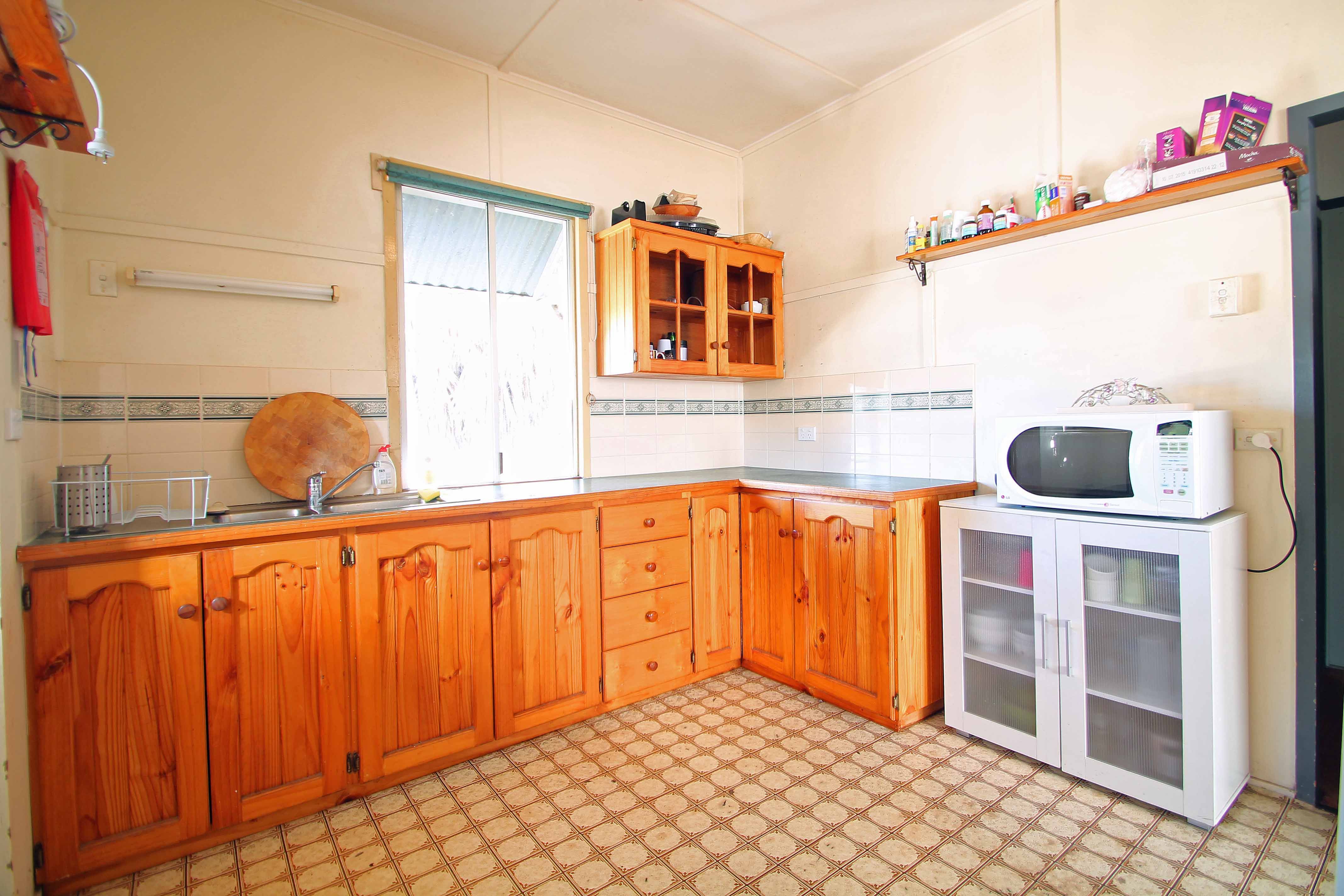 22 Briggs Road, Eastern Heights QLD 4305, Eastern Heights - Thumbnail 2