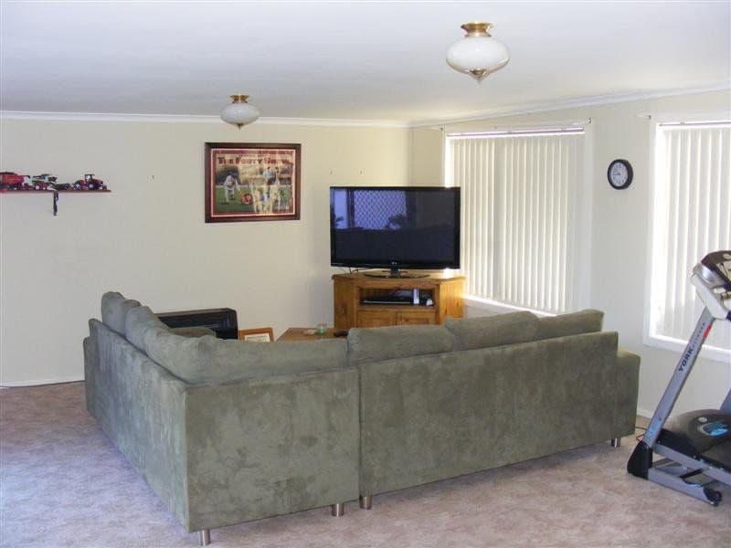 23-25 Bank Street, GOOLOOGONG NSW 2805, Gooloogong - Thumbnail 2