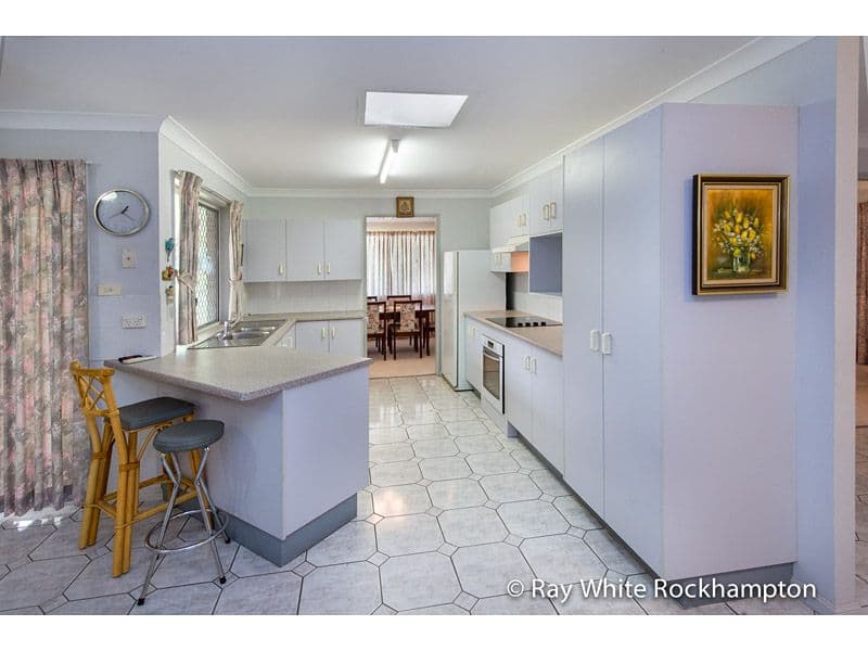 13 Stenlake Avenue, Kawana QLD 4701, Kawana - Thumbnail 5