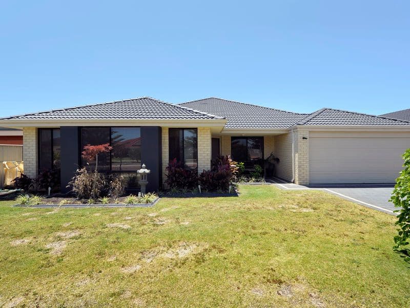 14 Surf Drive, SECRET HARBOUR WA 6173, Secret Harbour - Thumbnail 4