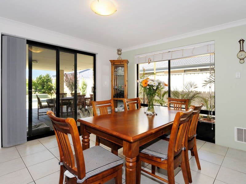 14 Surf Drive, SECRET HARBOUR WA 6173, Secret Harbour - Thumbnail 7