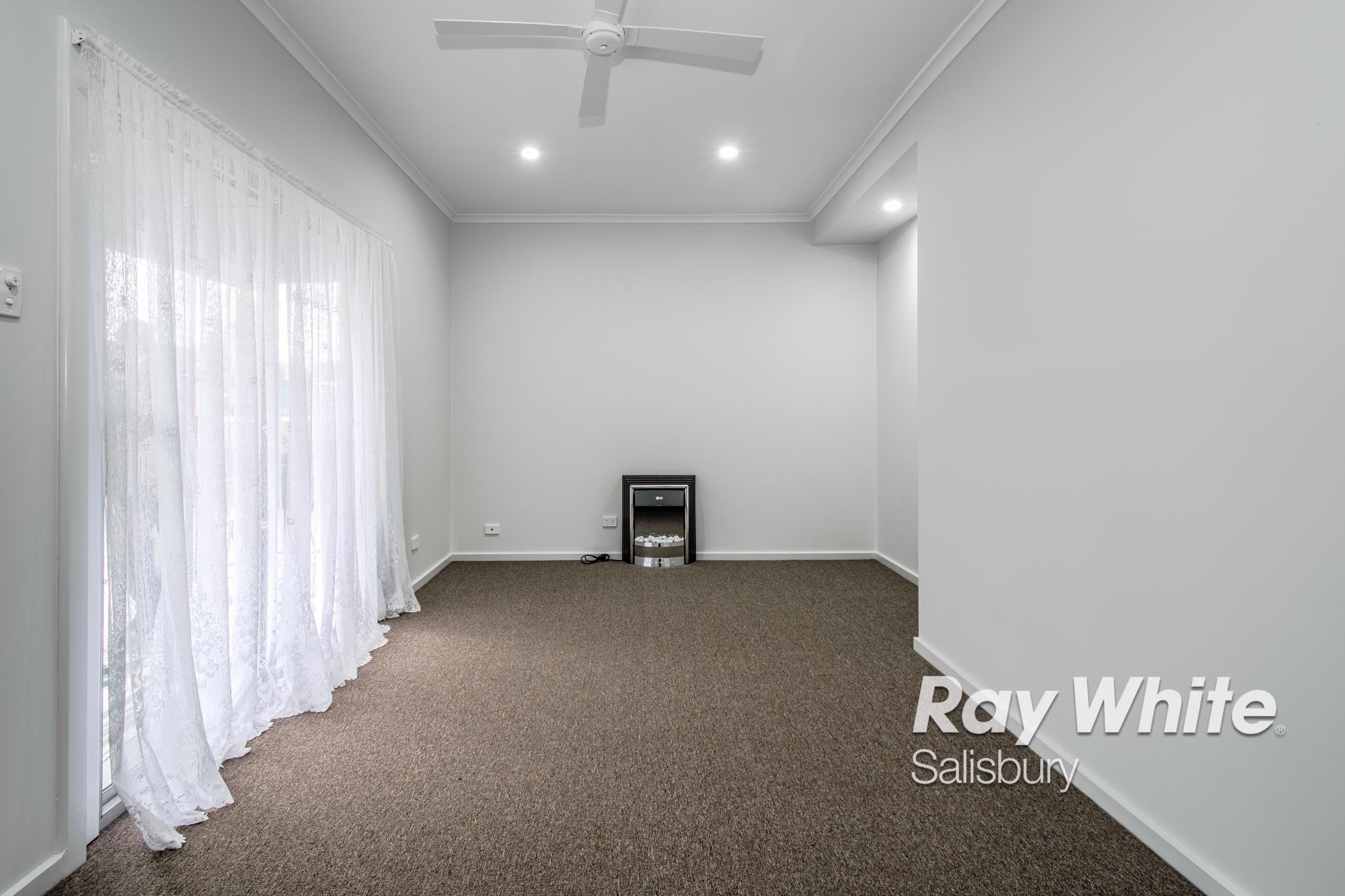 17 Peacock Road, Elizabeth Downs SA 5113, Elizabeth Downs - Thumbnail 2