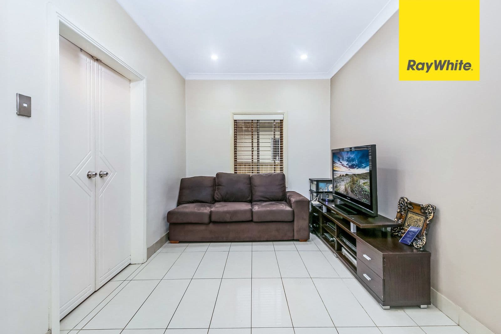 9 Noosa Court, Seaford Rise - Thumbnail 3