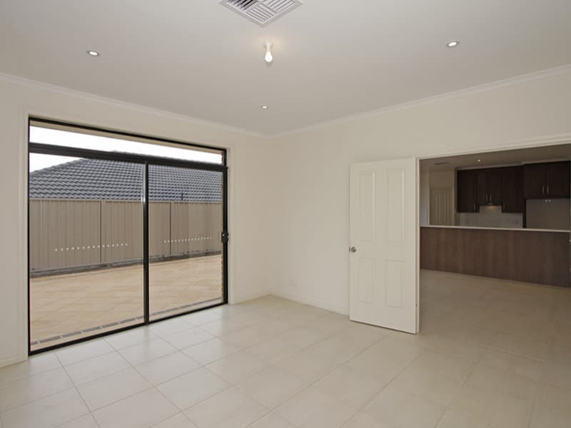 9 Noosa Court, Seaford Rise - Thumbnail 8