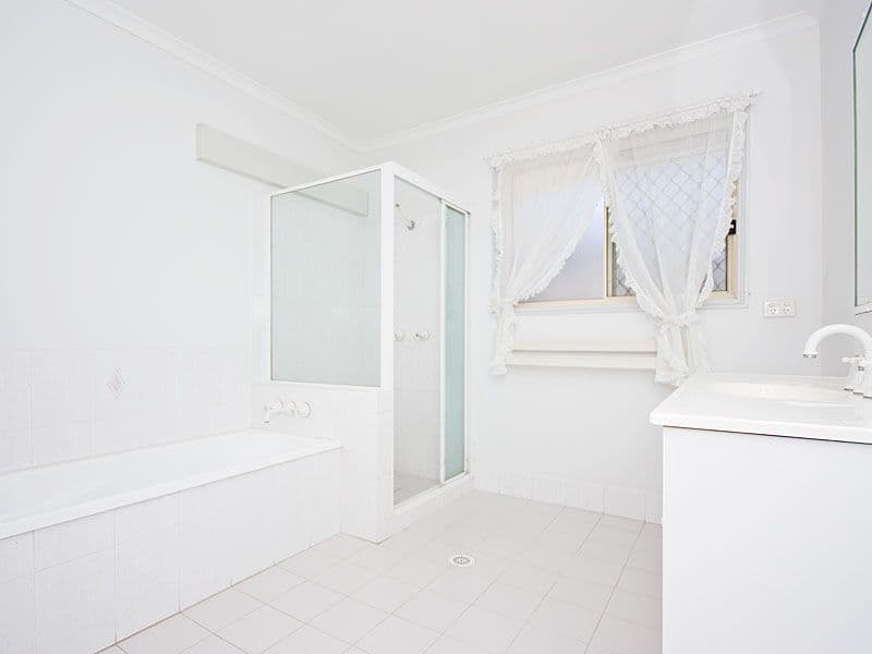 33 Clarendon Circuit, FOREST LAKE QLD 4078, Forest Lake - Thumbnail 7