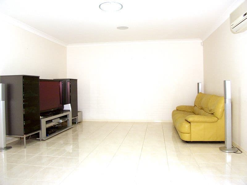 16 Lily Circuit, KURABY QLD 4112, Kuraby - Thumbnail 7
