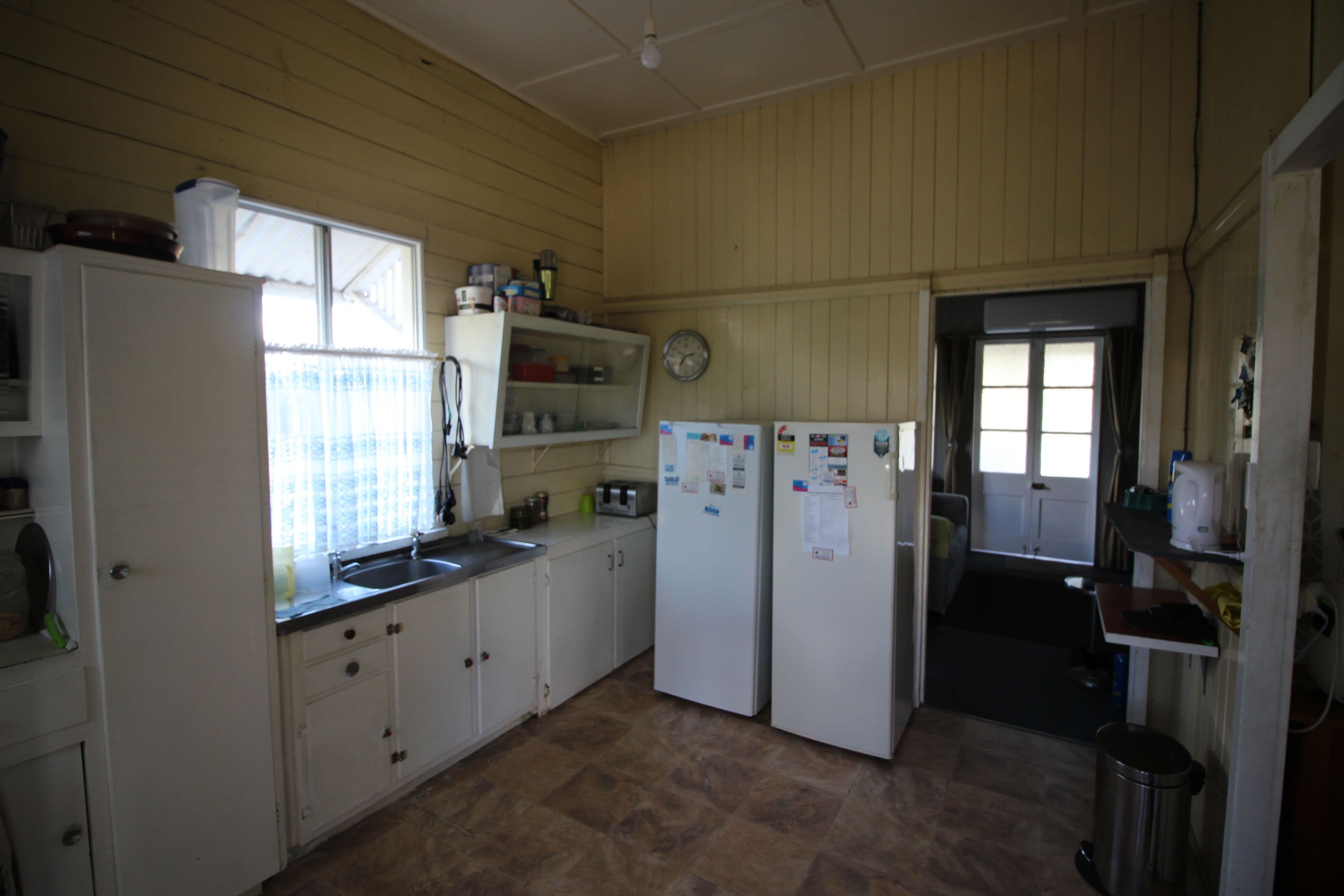 49 Edward Street, Biggenden QLD 4621, Biggenden - Thumbnail 4