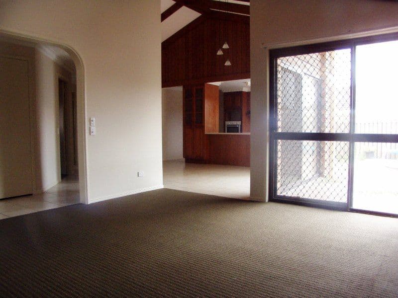 11 Commerce Drive, ROBINA QLD 4226, Robina - Thumbnail 2