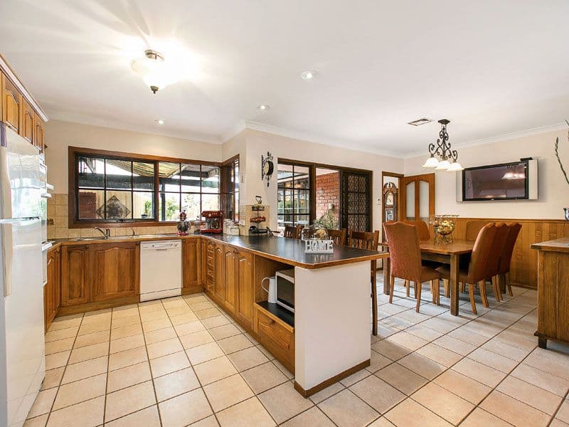 2-4 Chaldron Place, DINGLEY VILLAGE VIC 3172, Dingley Village - Thumbnail 7