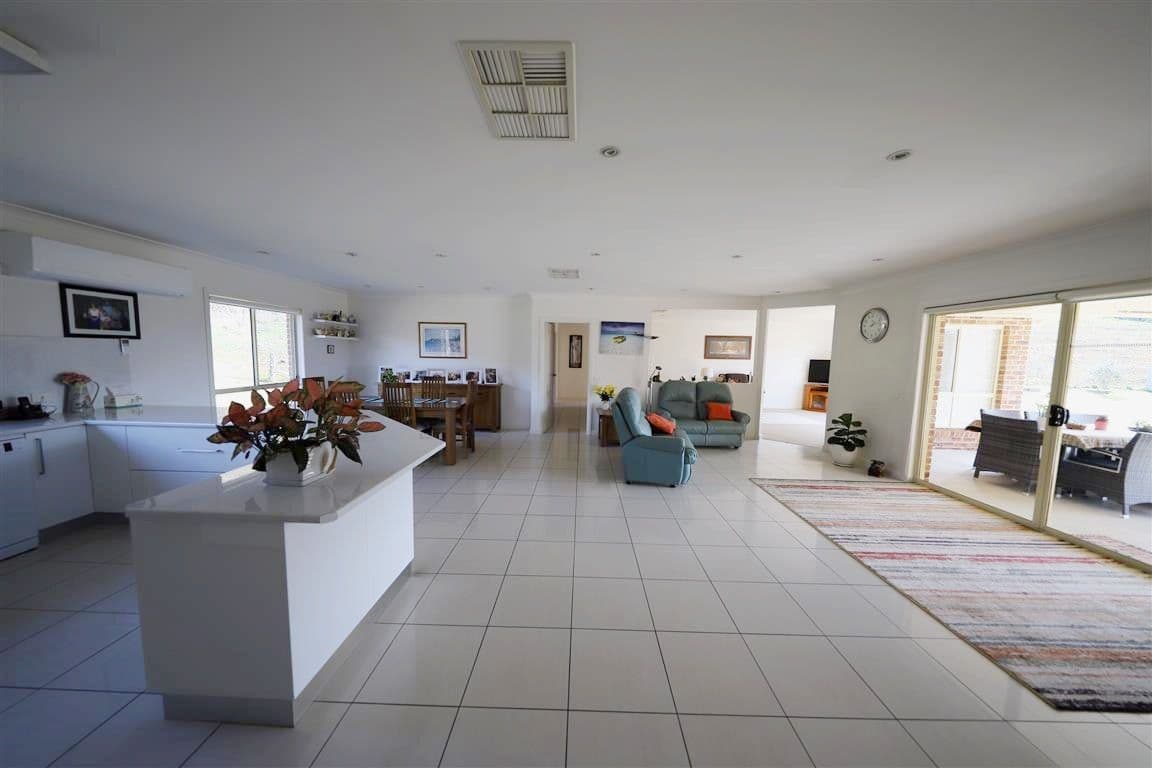 92 West Blowering Road, Tumut NSW 2720, Tumut - Thumbnail 7