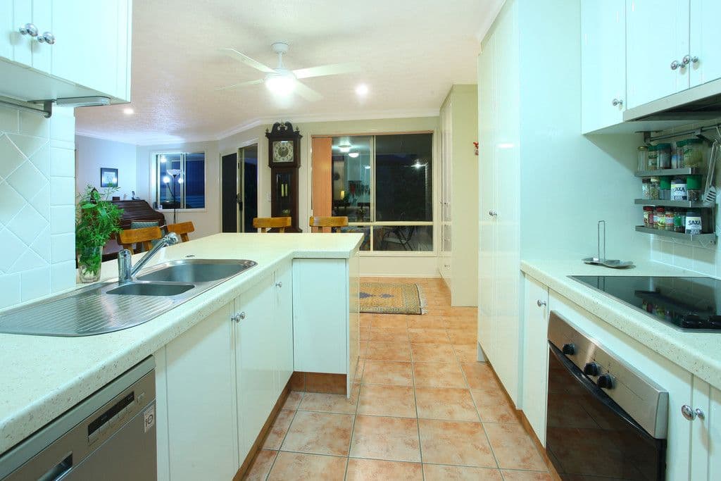98 McLean Street, Coolangatta QLD 4225, Coolangatta - Thumbnail 7