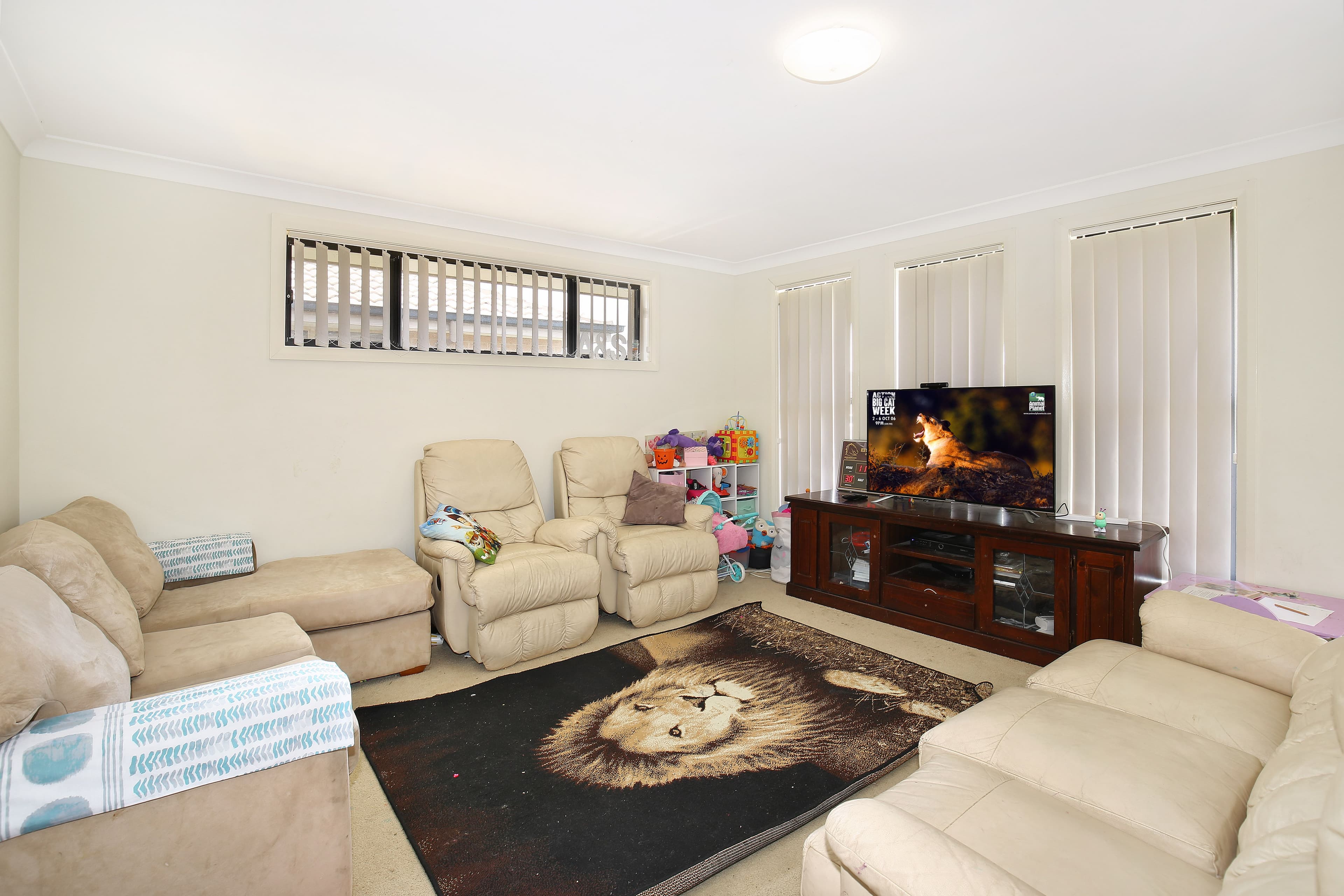 33 Cunningham Street, Westdale - Thumbnail 2
