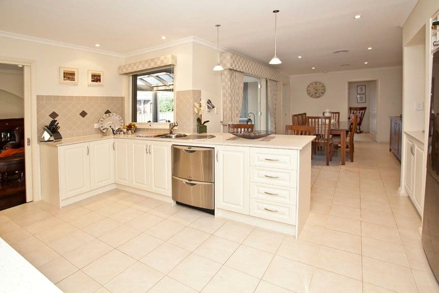 248 Hawthorn Road, VERMONT SOUTH VIC 3133, Vermont South - Thumbnail 6